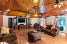 https://hideawaysrealestate.com/images/listing_photos/61631_23.jpg