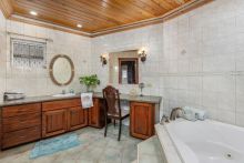 https://hideawaysrealestate.com/images/listing_photos/61632_11.jpg