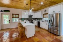 https://hideawaysrealestate.com/images/listing_photos/61649_6.jpg