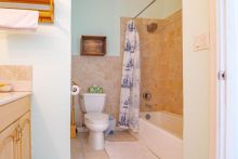 https://hideawaysrealestate.com/images/listing_photos/62018_12.jpg