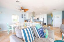 https://hideawaysrealestate.com/images/listing_photos/62018_3.jpg