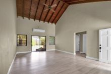 https://hideawaysrealestate.com/images/listing_photos/62060_1.jpg