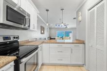 https://hideawaysrealestate.com/images/listing_photos/62112_3.jpg