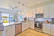 https://hideawaysrealestate.com/images/listing_photos/62115_11.jpg