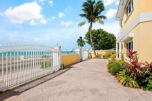 https://hideawaysrealestate.com/images/listing_photos/62136_1.jpg