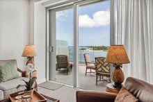 https://hideawaysrealestate.com/images/listing_photos/62147_1.jpg