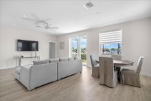 https://hideawaysrealestate.com/images/listing_photos/62343_5.jpg
