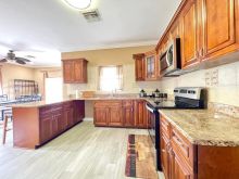 https://hideawaysrealestate.com/images/listing_photos/62456_4.jpg