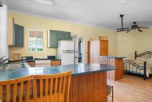 https://hideawaysrealestate.com/images/listing_photos/62490_35.jpg