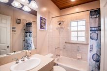 https://hideawaysrealestate.com/images/listing_photos/62633_12.jpg