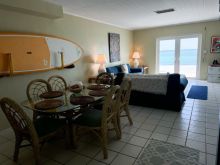 https://hideawaysrealestate.com/images/listing_photos/62661_6.jpg