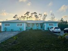 https://hideawaysrealestate.com/images/listing_photos/62680_1.jpg