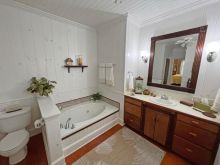 https://hideawaysrealestate.com/images/listing_photos/62703_18.jpg