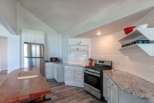 https://hideawaysrealestate.com/images/listing_photos/62766_14.jpg