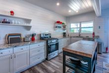 https://hideawaysrealestate.com/images/listing_photos/62766_35.jpg
