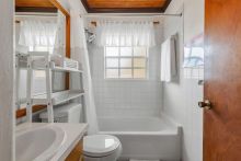 https://hideawaysrealestate.com/images/listing_photos/62770_59.jpg