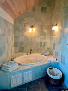 https://hideawaysrealestate.com/images/listing_photos/62789_8.jpg