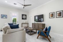 https://hideawaysrealestate.com/images/listing_photos/62805_1.jpg