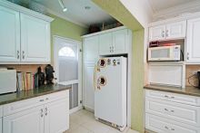 https://hideawaysrealestate.com/images/listing_photos/62908_11.jpg