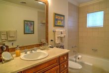 https://hideawaysrealestate.com/images/listing_photos/63026_21.jpg