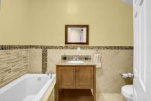 https://hideawaysrealestate.com/images/listing_photos/63161_13.jpg