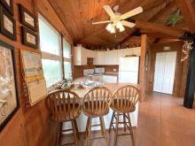 https://hideawaysrealestate.com/images/listing_photos/63287_17.jpg