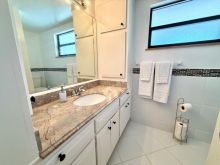 https://hideawaysrealestate.com/images/listing_photos/63606_14.jpg