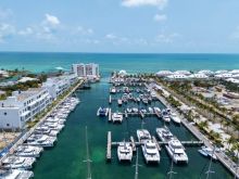 https://hideawaysrealestate.com/images/listing_photos/63612_12.jpg