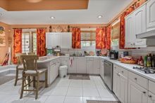 https://hideawaysrealestate.com/images/listing_photos/63655_7.jpg