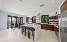 https://hideawaysrealestate.com/images/listing_photos/63704_4.jpg