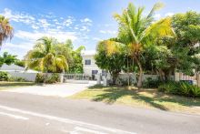 https://hideawaysrealestate.com/images/listing_photos/63881_4.jpg