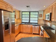 https://hideawaysrealestate.com/images/listing_photos/63894_2.jpg