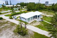 https://hideawaysrealestate.com/images/listing_photos/63939_15.jpg