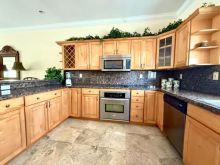 https://hideawaysrealestate.com/images/listing_photos/63963_14.jpg