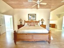 https://hideawaysrealestate.com/images/listing_photos/63963_37.jpg