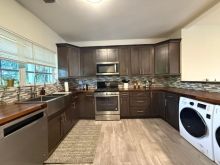 https://hideawaysrealestate.com/images/listing_photos/63982_3.jpg