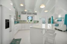 https://hideawaysrealestate.com/images/listing_photos/64042_7.jpg