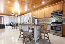 https://hideawaysrealestate.com/images/listing_photos/64302_35.jpg